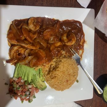 Dos Laredos - Diablo Shrimp dish (with Mexican rice, avocado, pico de gallo) - Tex-Mex Near Me - Commerce, Texas