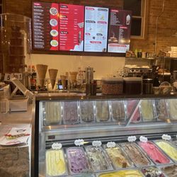 Stop N Dip - Menu and ordering counter