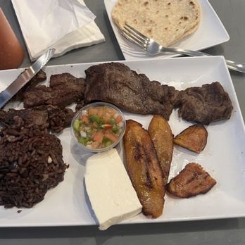 Alex Latin Restaurant and Cafeteria - Latin American Near Me - West Monroe, Louisiana