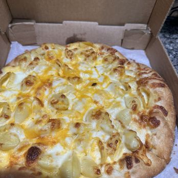 Mamas Pizza & Grill - Baked Mac & Cheese Pizza - Pizza Near Me - Jacksonville, Florida Mamas Pizza & Grill - Baked Mac & Cheese Pizza - Pizza Near Me - Jacksonville, Florida
