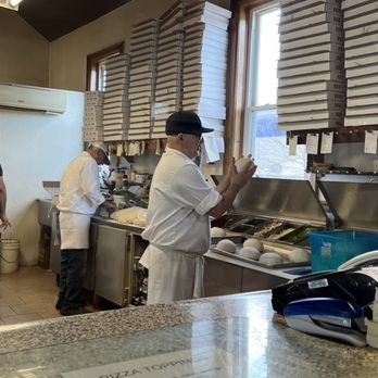 Nonno Crupi's Pizza - Kitchen - Pizza Near Me - Whitchurch-Stouffville, Ontario Nonno Crupi's Pizza - Kitchen - Pizza Near Me - Whitchurch-Stouffville, Ontario