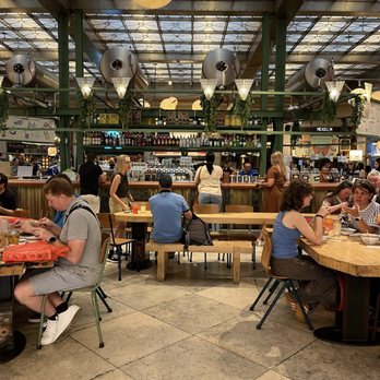 Wolf - Food Court Near Me - Brussel, BRU Wolf - Food Court Near Me - Brussel, BRU