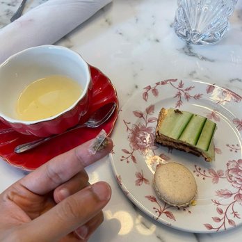 Little Hen - plastic - Breakfast & Brunch Near Me - Miami, Florida