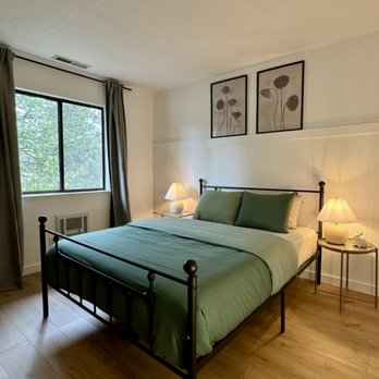 Rose Cleaning Services - Bedroom 2 - Home Cleaning Near Me Rose Cleaning Services - Bedroom 2 - Home Cleaning Near Me