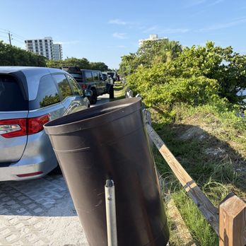 Coral Cove Park - Parking right amongst the 'beach' - Parks Near Me - Tequesta, Florida Coral Cove Park - Parking right amongst the 'beach' - Parks Near Me - Tequesta, Florida