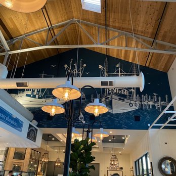 Lure Fish House - Inside - Seafood Near Me - Porter Ranch, California