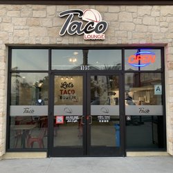 Taco Lounge Escaya - Front entrance