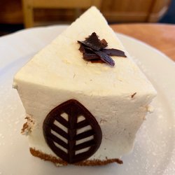 Gerhard's Cafe - Chocolate mousse layered cheesecake  (January 2023)