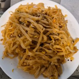 Ordered the Chicken Pad Thai to go and it was really dry! The worst I've ever tried.  1 star