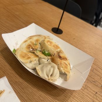 Tiger Soup Dumplings - Pan Fried Beef Soup Dumplings - Dim Sum Near Me - Des Peres, Missouri Tiger Soup Dumplings - Pan Fried Beef Soup Dumplings - Dim Sum Near Me - Des Peres, Missouri