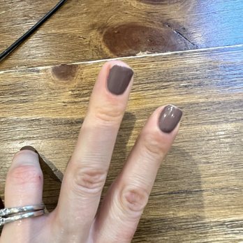 Lacquer Lounge - Chipping after one day, supposed to be long lasting nail polish (normally lasts me a solid week) - Nail Salons Near Me - Philadelphia, Pennsylvania