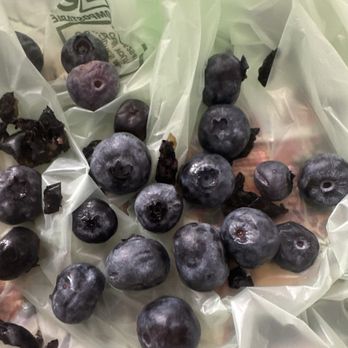 Costco Wholesale - Rotten and bad blueberries from Costco. - Wholesale Stores Near Me - Temecula, California