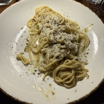 Molo - Cacio & Pepe - Italian Near Me - Newport Beach, California