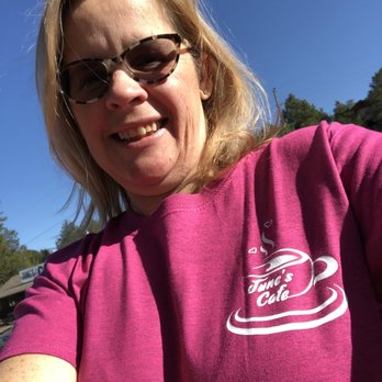 June's Cafe - Very sunny day showing off my June's Cafe shirt :-) - American Near Me - Heber, Arizona June's Cafe - Very sunny day showing off my June's Cafe shirt :-) - American Near Me - Heber, Arizona