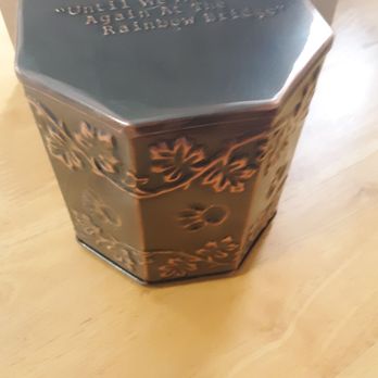 Paw Print Gardens - Pet Cremation Services Near Me - West Chicago, Illinois Paw Print Gardens - Pet Cremation Services Near Me - West Chicago, Illinois