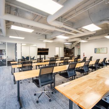 Expansive Cathedral Square - Shared Office Spaces Near Me - Milwaukee, Wisconsin Expansive Cathedral Square - Shared Office Spaces Near Me - Milwaukee, Wisconsin