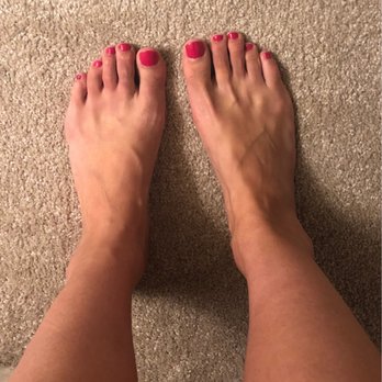 Gina's Magic Nails - Pedicure with salons own gel colour (number 85) - Nail Salons Near Me - Chicago, Illinois
