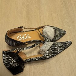 Vickie Shoes - Size 4 shoes found at Vickie!