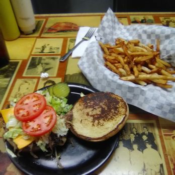 Sid's Diner - 1/4 Cheeseburger with grilled onions and 1/2 order of fries - Diners Near Me - El Reno, Oklahoma