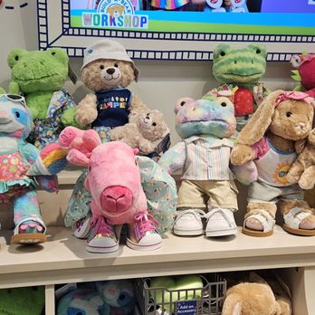 Build-A-Bear Workshop - Toy Stores Near Me - Glendale, Arizona