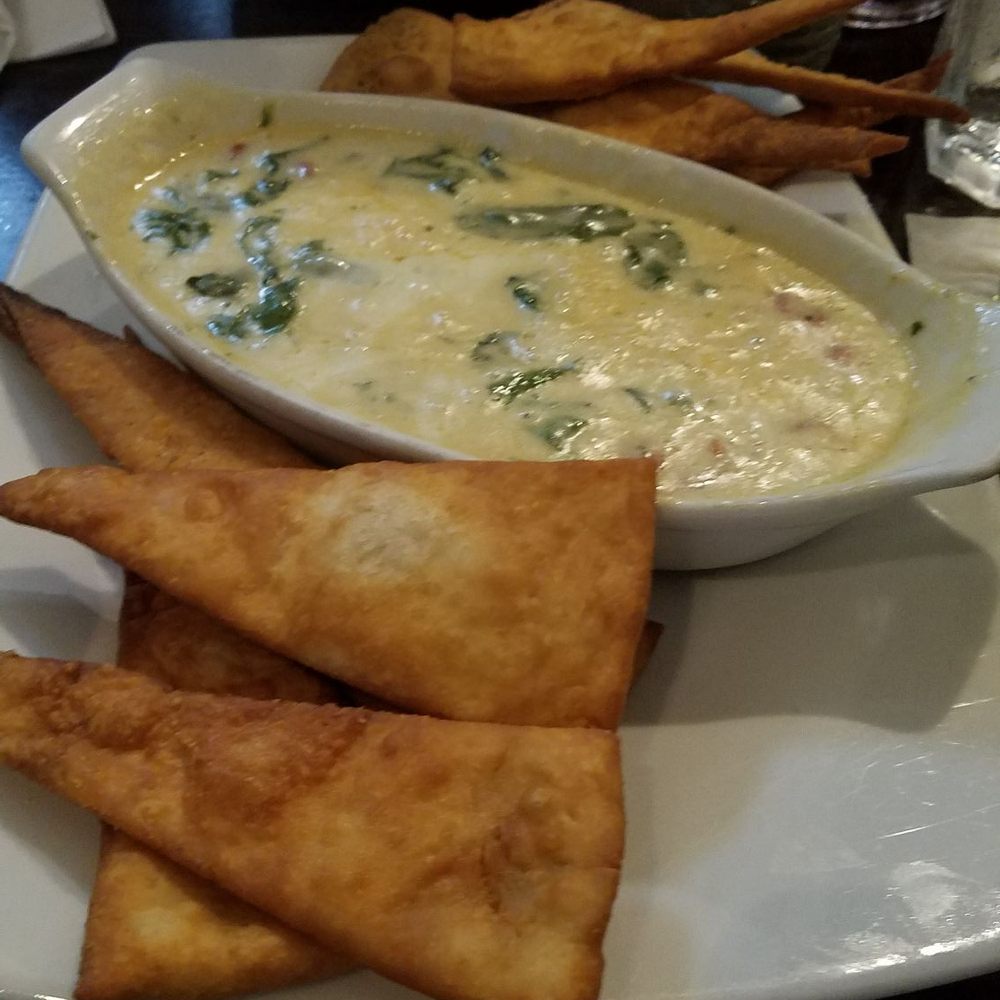 Bari - spinach dip, very cheesy and good chips w ot. - Pizza Near Me - San Juan, Puerto Rico Bari - spinach dip, very cheesy and good chips w ot. - Pizza Near Me - San Juan, Puerto Rico