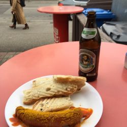 Grill Imbiss - Currywurst with a helles beer