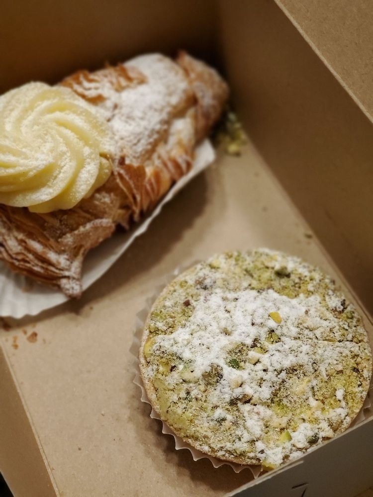 VICI BAKERY & CAFE Updated September 2024 9000 Weston Road, Vaughan, Ontario Desserts