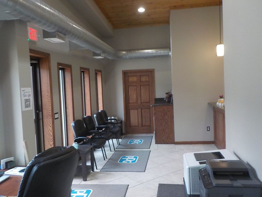 D’S PAINT & BODY SHOP Updated August 2024 680 Radio City Dr, North