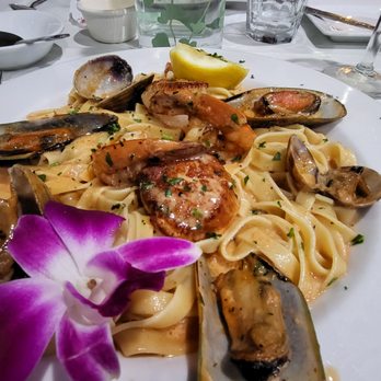Crown Bistro - Fabulous seafood fettuccini. - Breakfast & Brunch Near Me - Coronado, California Crown Bistro - Fabulous seafood fettuccini. - Breakfast & Brunch Near Me - Coronado, California
