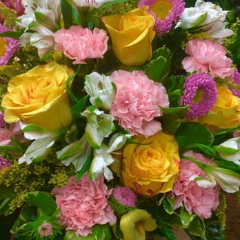 Pat's Florist - Deluxe "Meant to Be" arrangement delivered for Mother's Day! - Florists Near Me - Richmond, Virginia Pat's Florist - Deluxe "Meant to Be" arrangement delivered for Mother's Day! - Florists Near Me - Richmond, Virginia