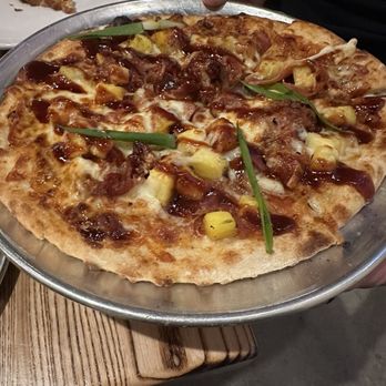 Catch-a-Fire Pizza - Lebanon - This place has amazing Brick oven pizza. Incredible flavor and perfect crust. - Pizza Near Me - Lebanon, Ohio Catch-a-Fire Pizza - Lebanon - This place has amazing Brick oven pizza. Incredible flavor and perfect crust. - Pizza Near Me - Lebanon, Ohio