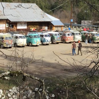 Pit Stop Store - Are the hippies taking over Big Bend? Split-window VW mayhem at the Pit Stop Store! - Grocery Near Me - Big Bend, California Pit Stop Store - Are the hippies taking over Big Bend? Split-window VW mayhem at the Pit Stop Store! - Grocery Near Me - Big Bend, California