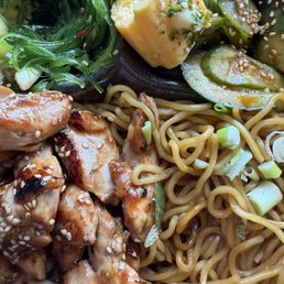 Sono House Noodles with Teriyaki Chicken