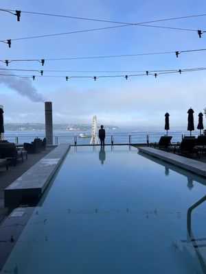 Four Seasons Hotel Seattle by null