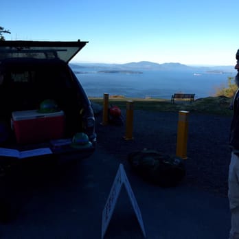 Oyster Dome Trail - Good morning, volunteering at the trails. - Hiking Near Me - Bow, Washington Oyster Dome Trail - Good morning, volunteering at the trails. - Hiking Near Me - Bow, Washington