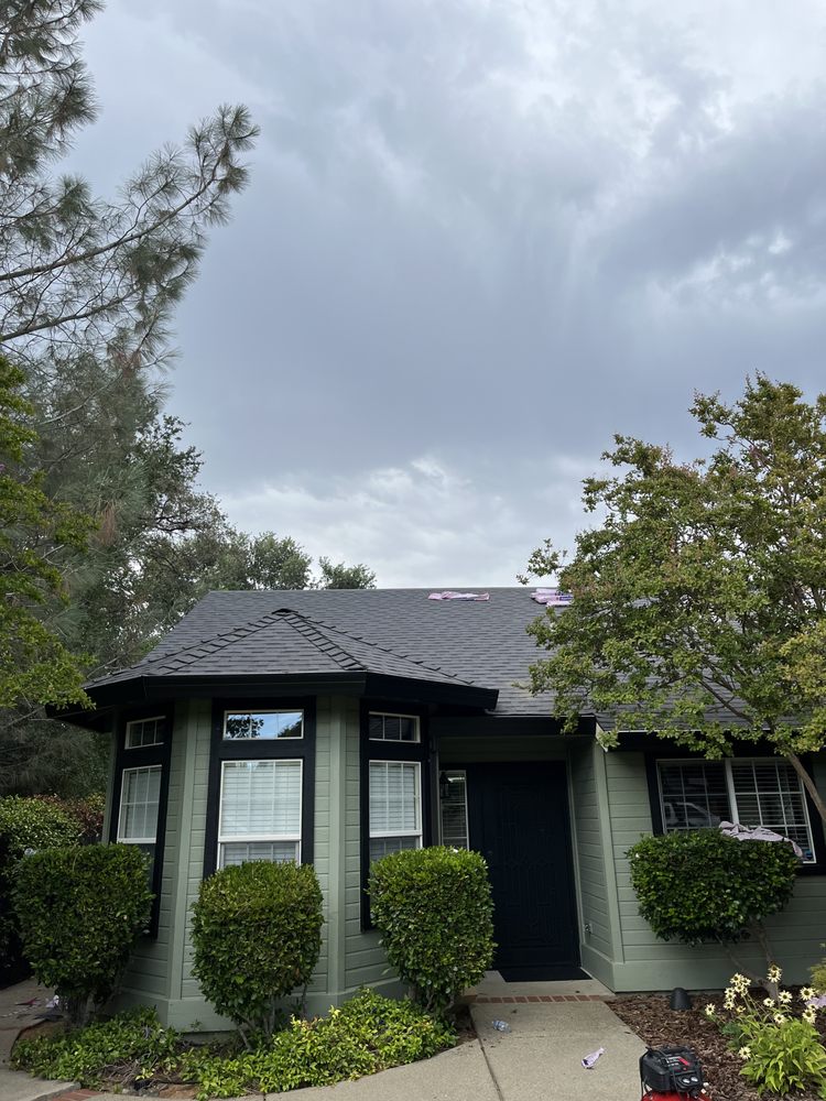 Slide of Meta Flat Roofing