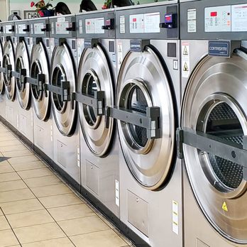 62 Suds Laundry - Clean washers - Laundromat Near Me - Paramount, California