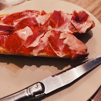 El Cielo - Pan Con Tomate & Joman Iberico de Bellota - Tapas Bars Near Me - Honolulu, Hawaii El Cielo - Pan Con Tomate & Joman Iberico de Bellota - Tapas Bars Near Me - Honolulu, Hawaii