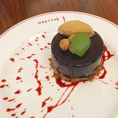 Oretta King West by null