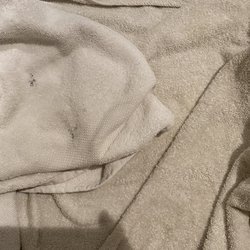Float Canmore - White towels are grey and dirty and some with make up