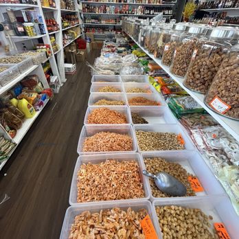 Jing Ye - Dry goods and alcohol wall - Grocery Near Me - San Francisco, California Jing Ye - Dry goods and alcohol wall - Grocery Near Me - San Francisco, California