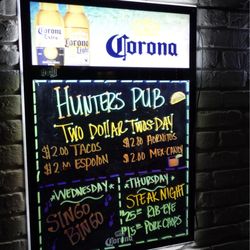 Hunter's Pub