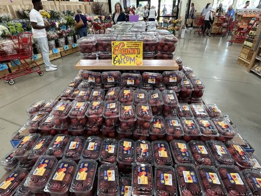 Trader Joe’s by null