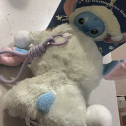 Ride On World & Toys - There's an extra ball for his hat stuck on the back.