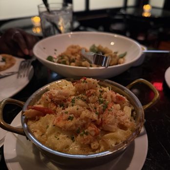 Dakota’s Steakhouse - Lobster Mac & Cheese - Steakhouses Near Me - Dallas, Texas
