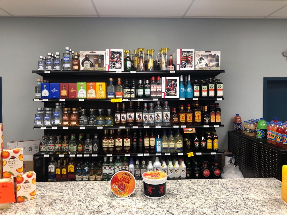 Fairdale Liquors Logo