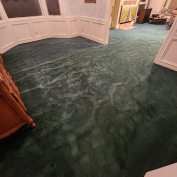 Water Damage Repair Tech - Damage Restoration Near Me - Georgetown, Texas