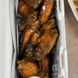 Aster's Foods - Buffalo wings