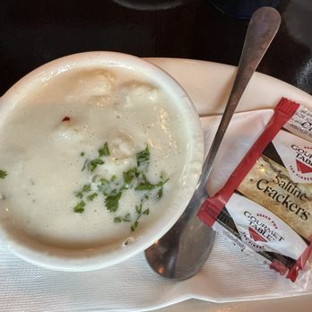 Cosmos Taverna - Clam chowder - New American Near Me - Victorville, California