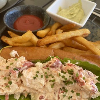 Four Marlins Oceanfront Dining - Lobster roll - probably one of the best I've ever had! - Seafood Near Me - Key West, Florida Four Marlins Oceanfront Dining - Lobster roll - probably one of the best I've ever had! - Seafood Near Me - Key West, Florida